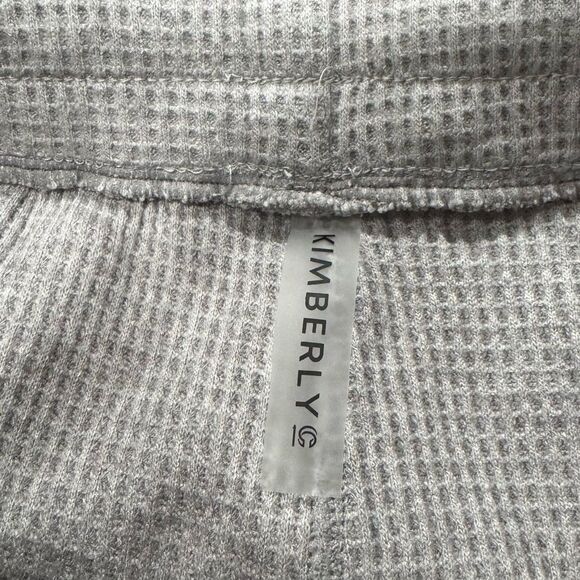 Kimberly C Grey Waffle Knit High Rise Lounge Shorts Women’s Medium - Picture 2 of 2